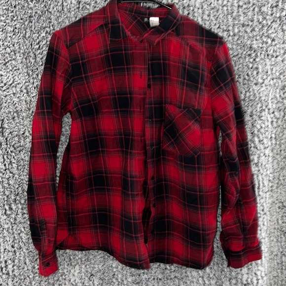 Divided Tops - LIGHT WEIGHT PLAID FLANNEL